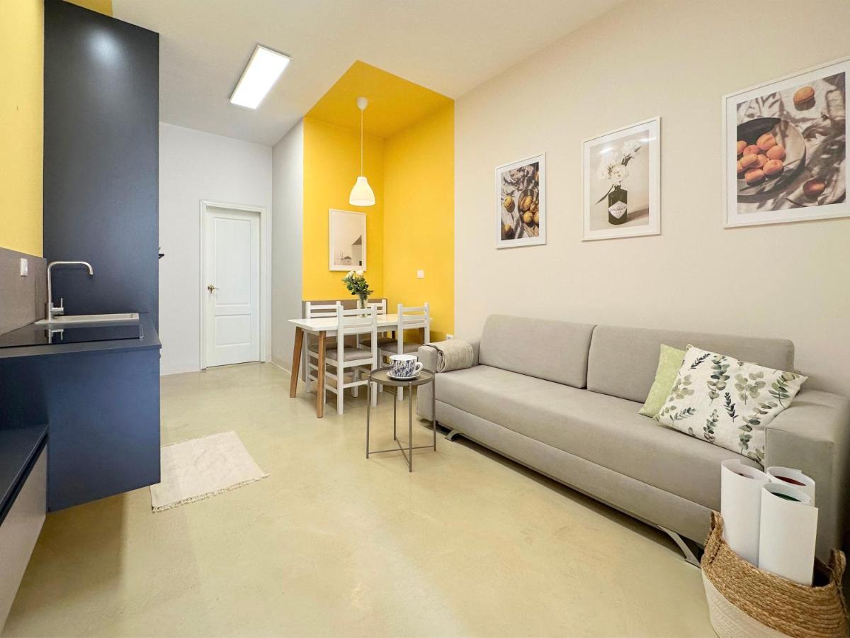 13 Eur For Monthly Stay - Home By The Sea - Hbs Golem  Buitenkant foto