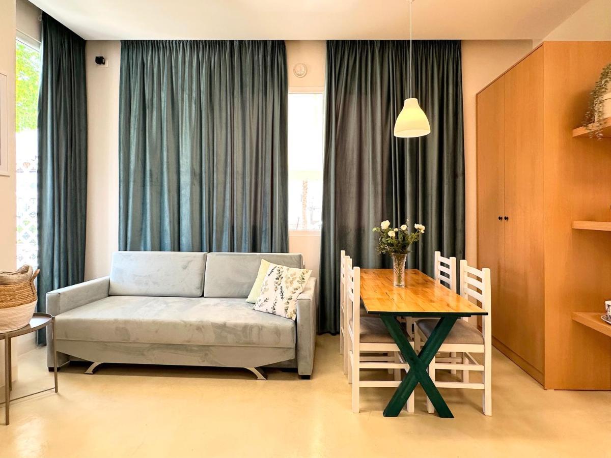 13 Eur For Monthly Stay - Home By The Sea - Hbs Golem  Buitenkant foto