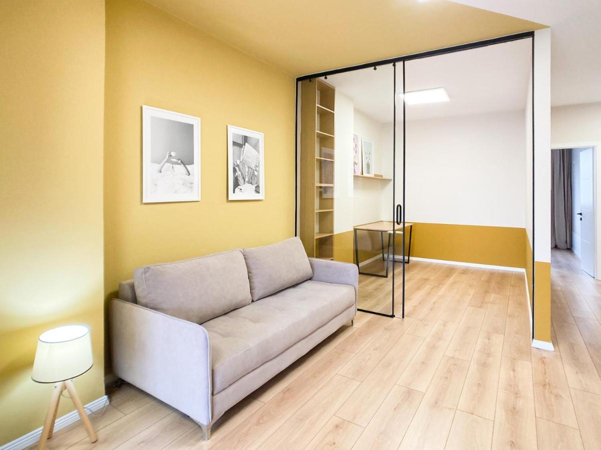 13 Eur For Monthly Stay - Home By The Sea - Hbs Golem  Buitenkant foto
